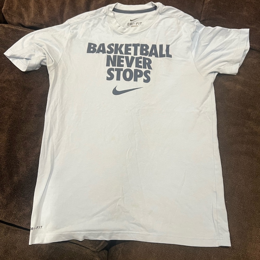 Light blue Nike basketball never stops medium t-shirt